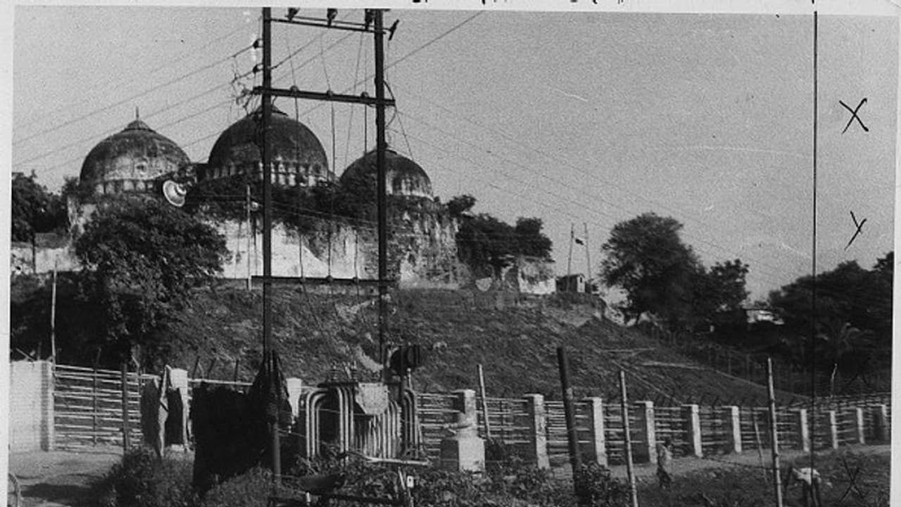 Babri Mosque Demolition : దేశానికో మరక.. బాబ్రీ మసీదు కూల్చివేత.. సరిగ్గా 30 ఏండ్లు ..ఆ రోజు ఏం జరిగింది Babri Mosque Demolition : దేశానికో మరక.. బాబ్రీ మసీదు కూల్చివేత.. సరిగ్గా 30 ఏండ్లు ..ఆ రోజు ఏం జరిగింది