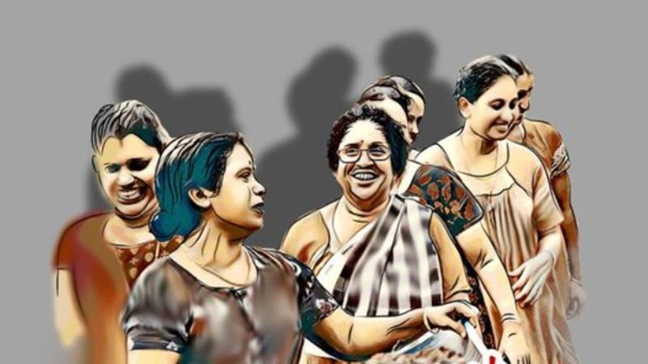 പോസ്റ്റ് ഓഫീസിൽ പാഴ്സൽ പായ്ക്കിങ്ങിനും കുടുംബശ്രീ; സൂക്ഷ്മ സംരംഭമാതൃകയിൽ പുതിയ മുന്നേറ്റം പോസ്റ്റ് ഓഫീസിൽ പാഴ്സൽ പായ്ക്കിങ്ങിനും കുടുംബശ്രീ; സൂക്ഷ്മ സംരംഭമാതൃകയിൽ പുതിയ മുന്നേറ്റം