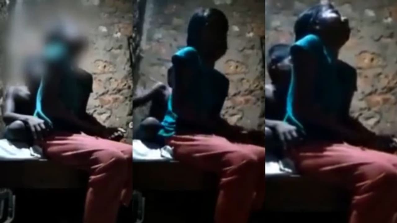 കുട്ടികളെ ഉപദ്രവിക്കുന്ന വീഡിയോ: ഭര്ത്താവ് പ്രശ്നക്കാരനല്ലെന്ന് അറസ്റ്റിലായ സുനിലിൻ്റെ ഭാര്യ കുട്ടികളെ ഉപദ്രവിക്കുന്ന വീഡിയോ: ഭര്ത്താവ് പ്രശ്നക്കാരനല്ലെന്ന് അറസ്റ്റിലായ സുനിലിൻ്റെ ഭാര്യ