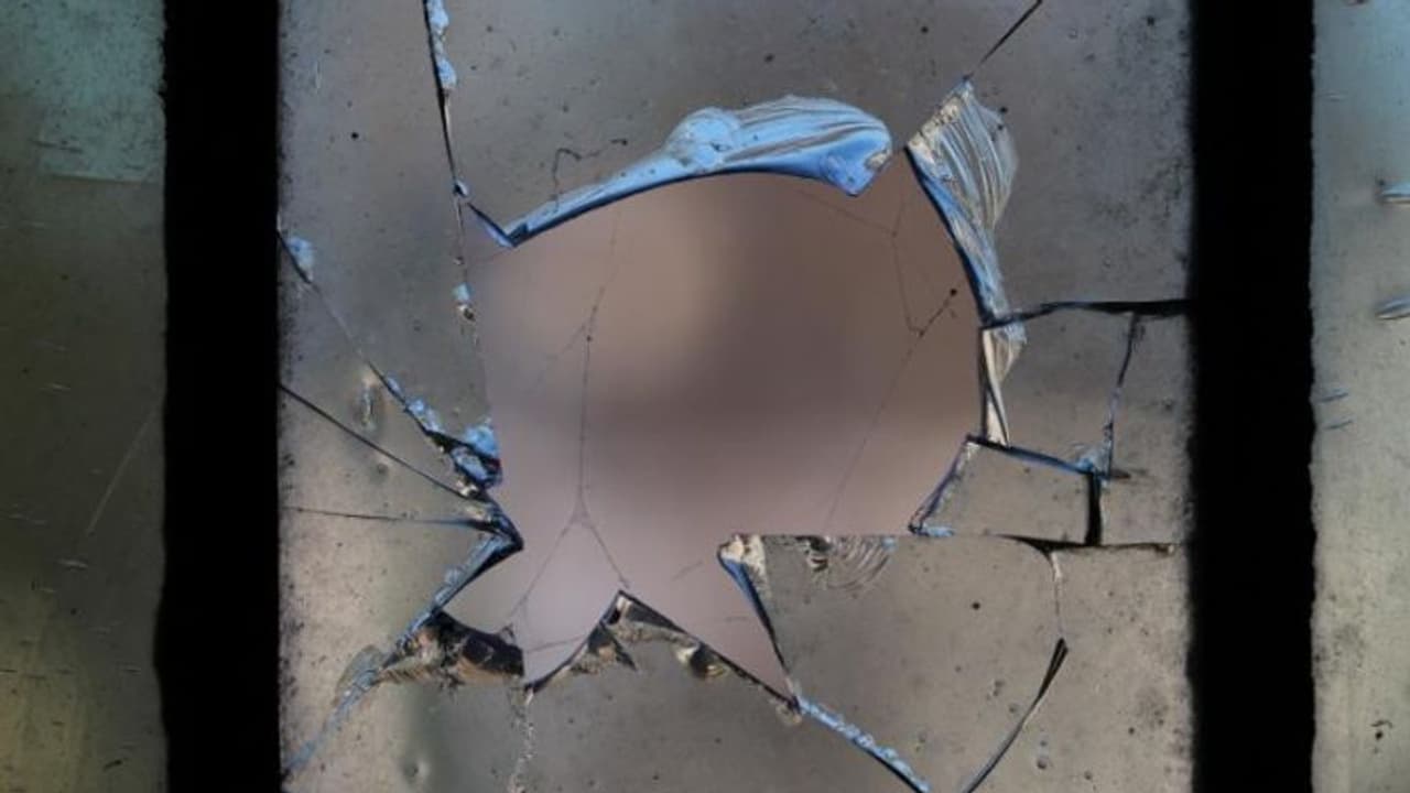 Pune Crime News : ಕಾರ್ಮಿಕನ ಸಿಟ್ಟು... ವೇತನ ಕೊಡದ ಕಂಪನಿಯ ವಾಹನಗಳು ಪುಡಿ ಪುಡಿ! Pune Crime News : ಕಾರ್ಮಿಕನ ಸಿಟ್ಟು... ವೇತನ ಕೊಡದ ಕಂಪನಿಯ ವಾಹನಗಳು ಪುಡಿ ಪುಡಿ!