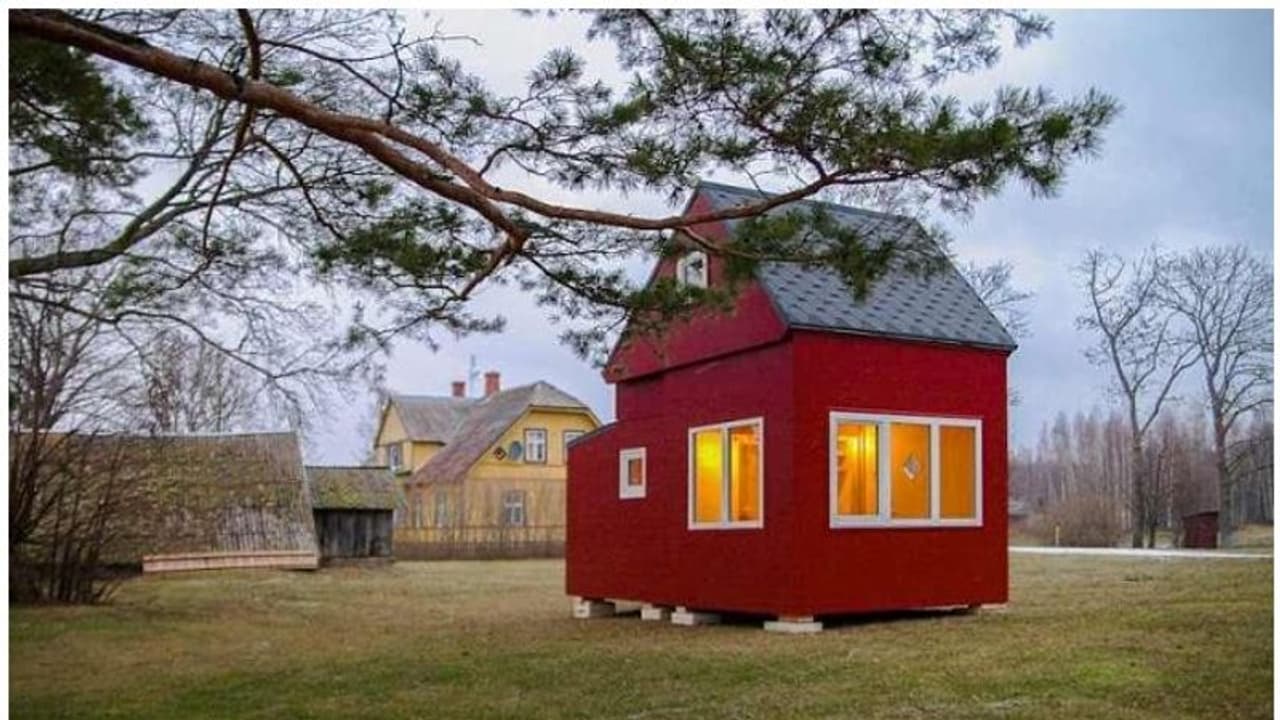 വീടും ഇനി കൂടെ കൊണ്ടുപോകാനാവുമോ? ഇതാ മടക്കി കൂടെക്കൊണ്ടുപോകാവുന്ന ഒറിഗാമി വീടുകൾ വീടും ഇനി കൂടെ കൊണ്ടുപോകാനാവുമോ? ഇതാ മടക്കി കൂടെക്കൊണ്ടുപോകാവുന്ന ഒറിഗാമി വീടുകൾ