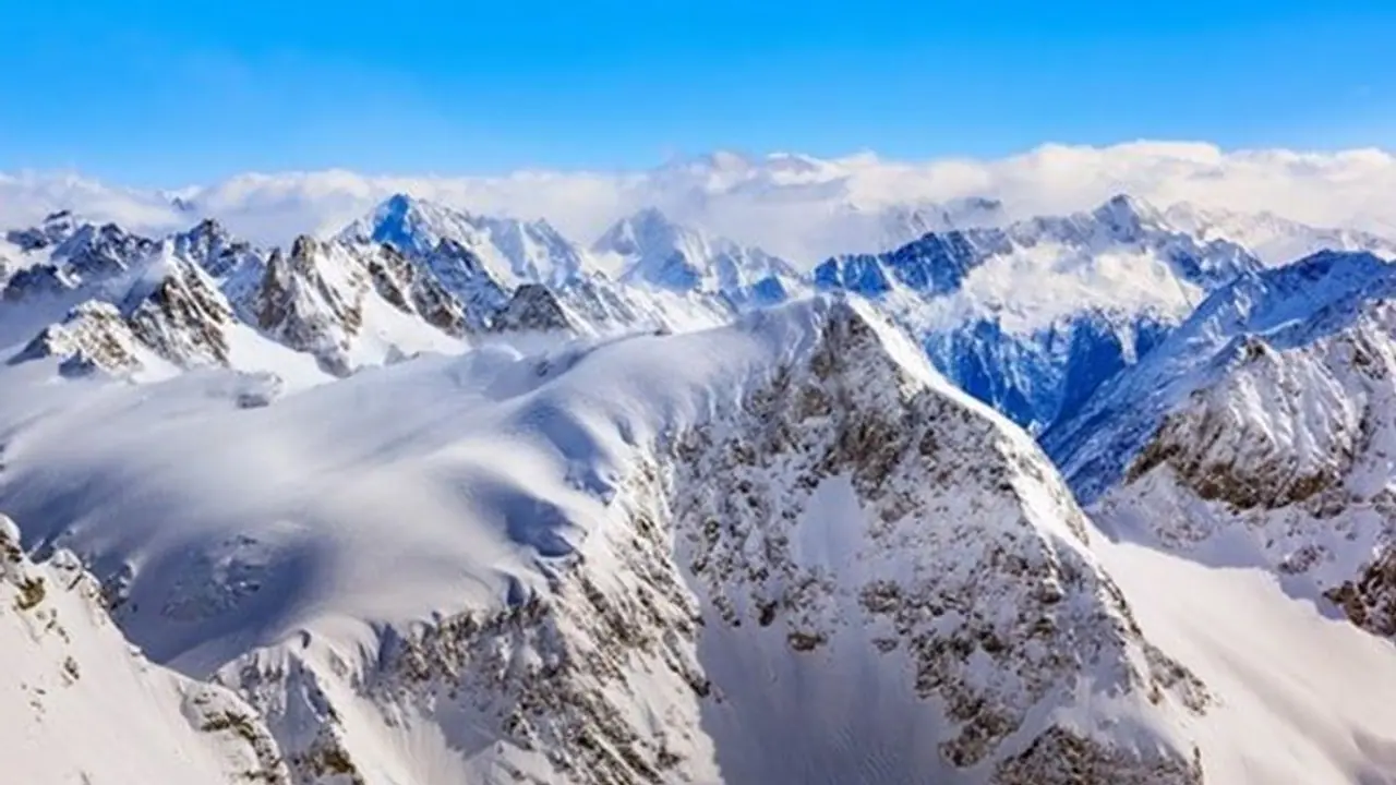 Soldier's body, caught in ice storm in Siachen, found after 38 years 