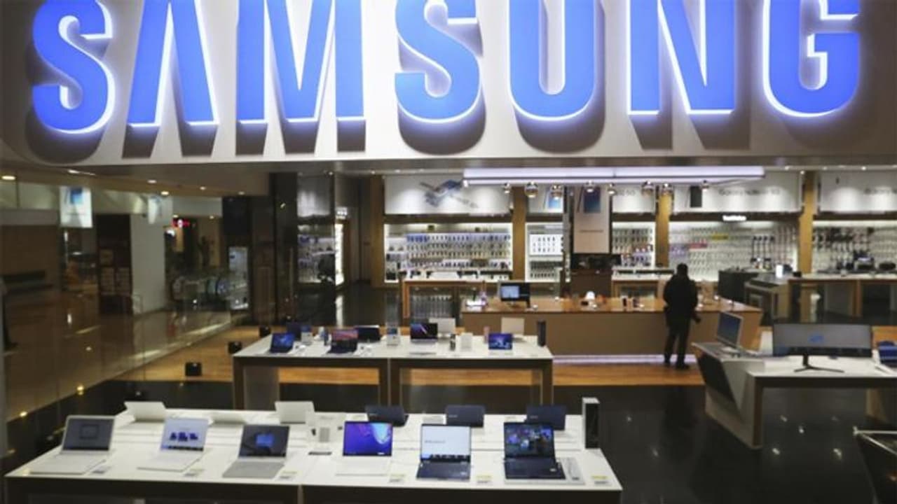 ചിപ്പ് നിർമ്മാണം; വില വർധിപ്പിക്കാൻ ഒരുങ്ങി സാംസങ് ചിപ്പ് നിർമ്മാണം; വില വർധിപ്പിക്കാൻ ഒരുങ്ങി സാംസങ്