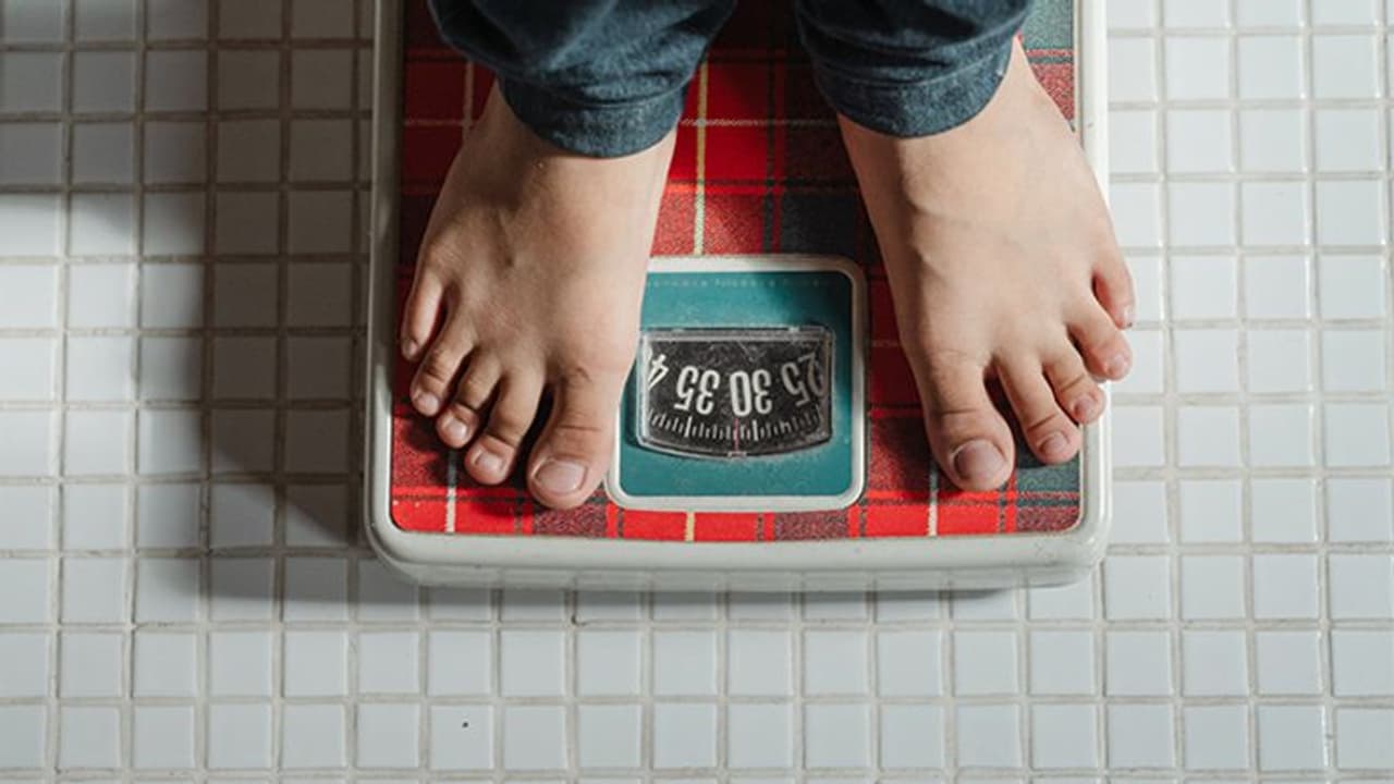 ತೂಕ ಕಳೆದುಕೊಂಡ ಫಿಟ್ ಉದ್ಯೋಗಿಗೆ 10 ಲಕ್ಷ ರೂ ಬಹುಮಾನ, ಬಾಸ್ ಚಾಲೆಂಜ್ಗೆ ಹತ್ತಿರದ ಜಿಮ್ ಫುಲ್! ತೂಕ ಕಳೆದುಕೊಂಡ ಫಿಟ್ ಉದ್ಯೋಗಿಗೆ 10 ಲಕ್ಷ ರೂ ಬಹುಮಾನ, ಬಾಸ್ ಚಾಲೆಂಜ್ಗೆ ಹತ್ತಿರದ ಜಿಮ್ ಫುಲ್!