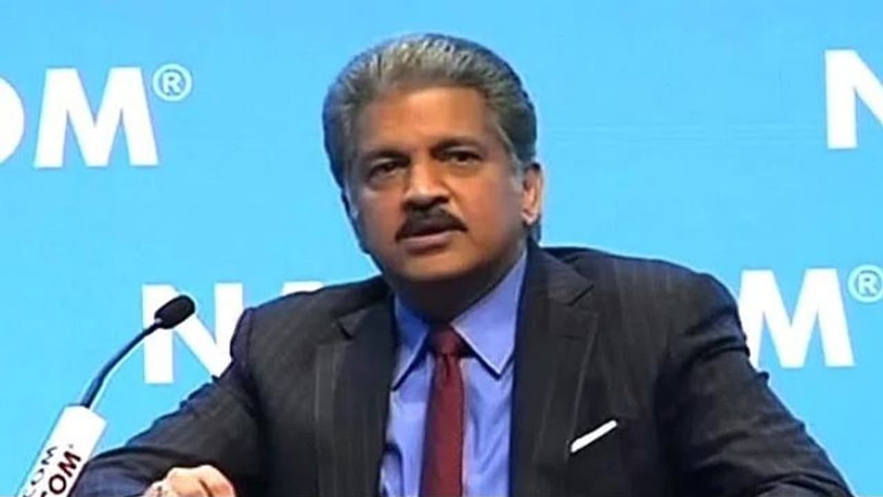 ಪ್ರತಿಸ್ಪರ್ಧಿ ಟಾಟಾ ಮೋಟಾರ್ಸ್ ಕುರಿತು ಜಗ ಮೆಚ್ಚುವ ಉತ್ತರ ನೀಡಿದ ಆನಂದ್ ಮಹೀಂದ್ರ!