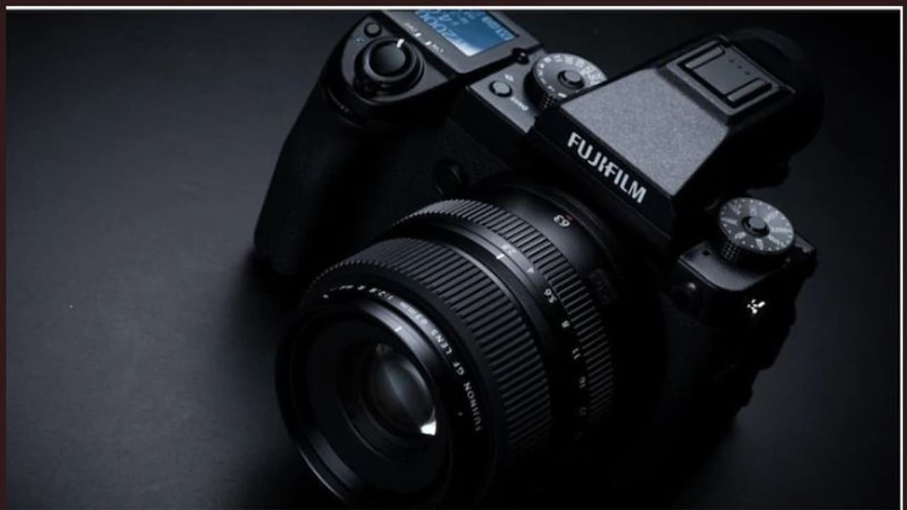 102 എംപി ജിഎഫ്എക്സ് 100 എസ് മീഡിയം ഫോര്മാറ്റ് ക്യാമറയുമായി ഫ്യൂജി 102 എംപി ജിഎഫ്എക്സ് 100 എസ് മീഡിയം ഫോര്മാറ്റ് ക്യാമറയുമായി ഫ്യൂജി