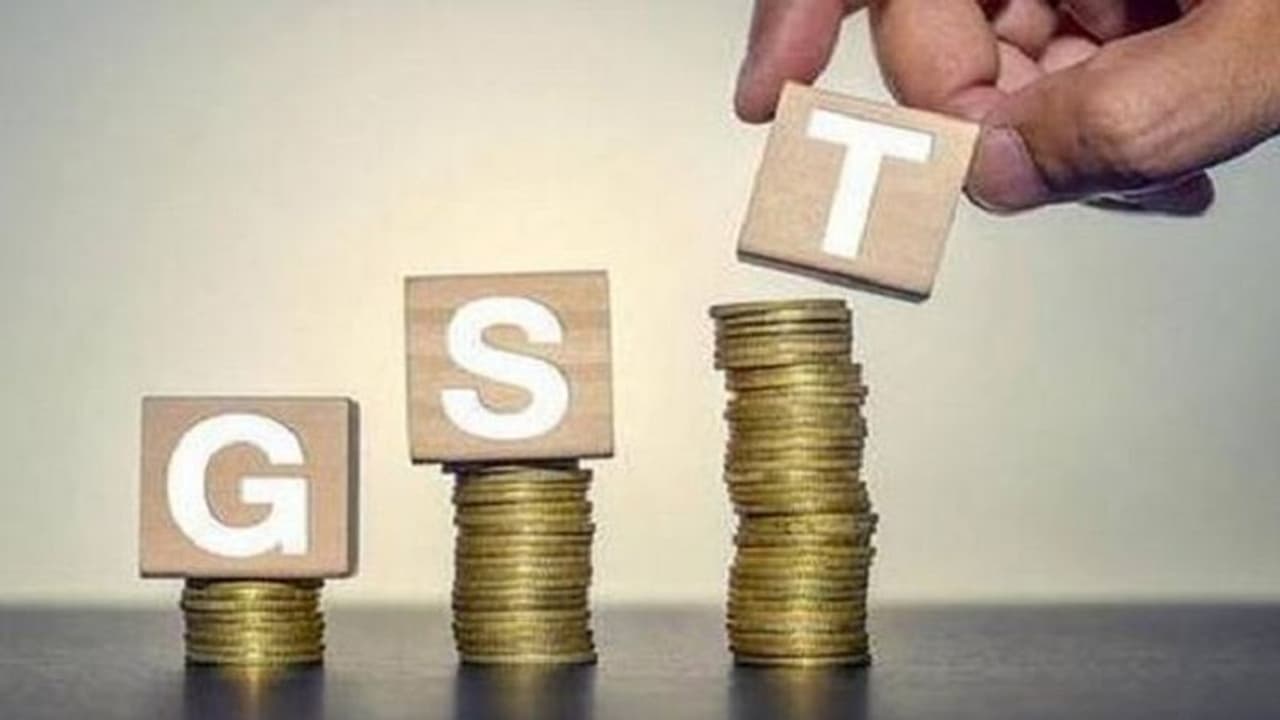 ১ জানুয়ারি থেকে জিএসটি তে আসছে বেশ কিছু পরিবর্তন, দায়িত্বের বোঝা অনলাইন ফুড ডেলিভারি প্ল্যাটফর্মের ওপর ১ জানুয়ারি থেকে জিএসটি তে আসছে বেশ কিছু পরিবর্তন, দায়িত্বের বোঝা অনলাইন ফুড ডেলিভারি প্ল্যাটফর্মের ওপর