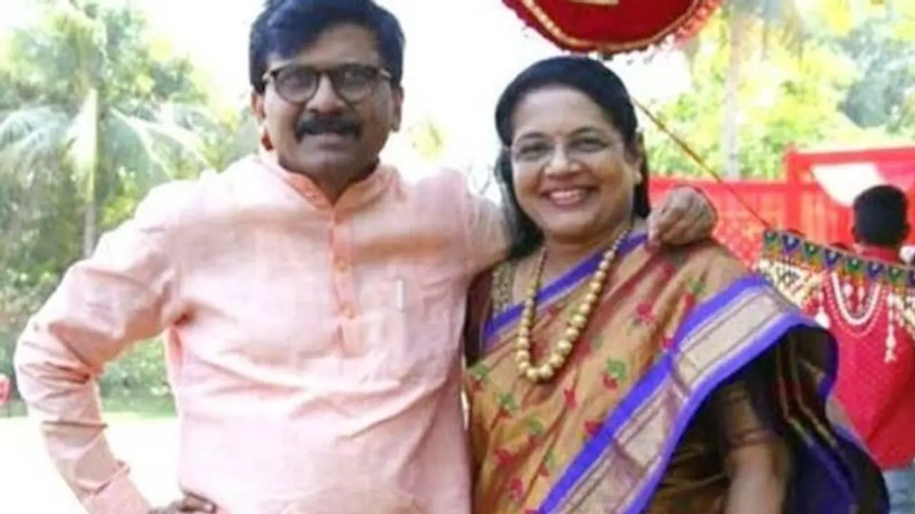 Patra Chwal Land Scam: ED ने वर्षा राउत को किया तलब, पति पत्नी से आमने सामने होगी पूछताछ