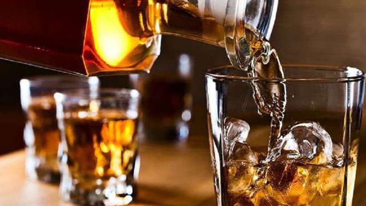 Durga Puja: রাজ্যে ১২ দিনেই ৭২০ কোটির সুরা বিক্রি, পুজোয় ৪০ শতাংশেরও বেশি আয় ব্যবসায়ীদের Durga Puja: রাজ্যে ১২ দিনেই ৭২০ কোটির সুরা বিক্রি, পুজোয় ৪০ শতাংশেরও বেশি আয় ব্যবসায়ীদের