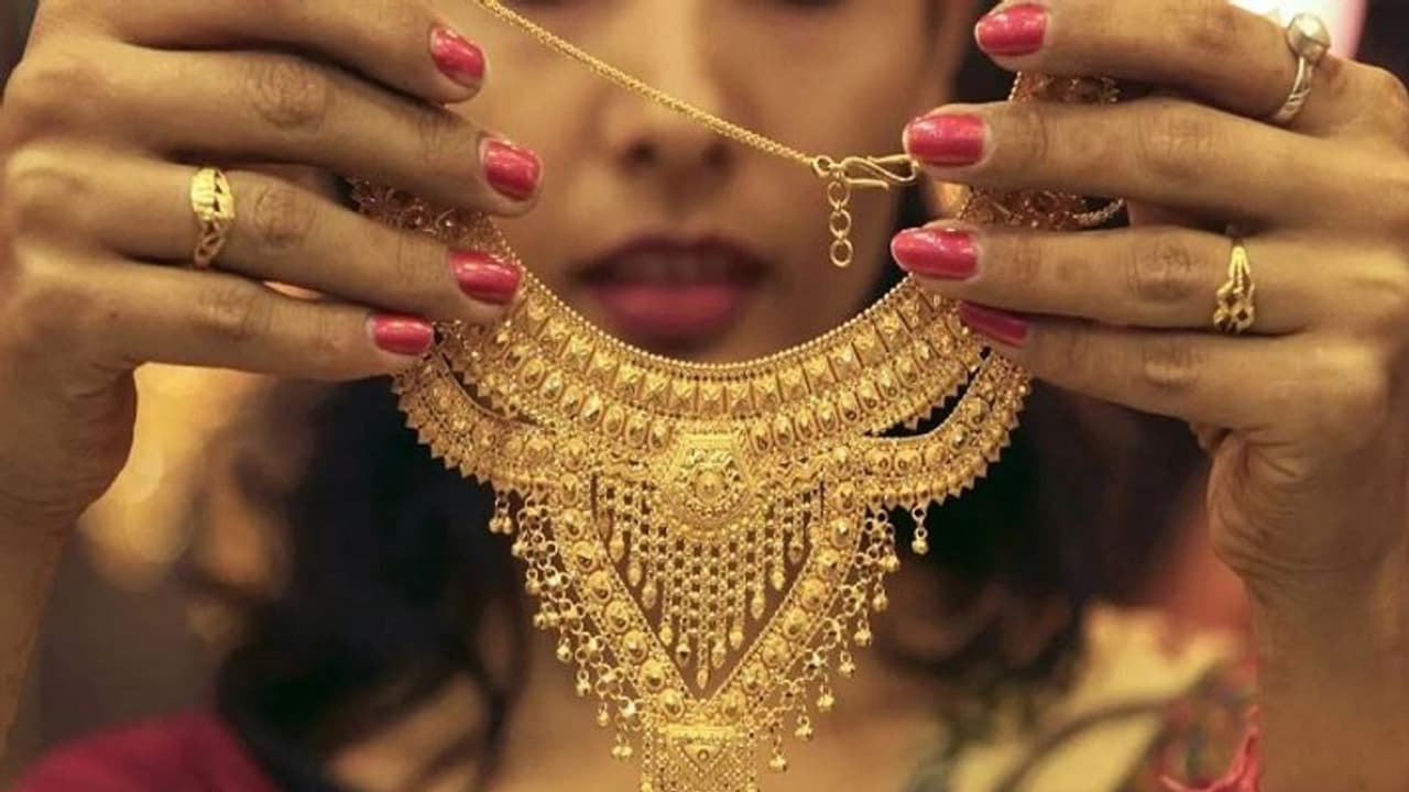 Gold Rate Today: സ്വർണവിലയിൽ വമ്പൻ മുന്നേറ്റം; റെക്കോർഡ് വിലയിലേക്ക് അടുക്കുന്നു 