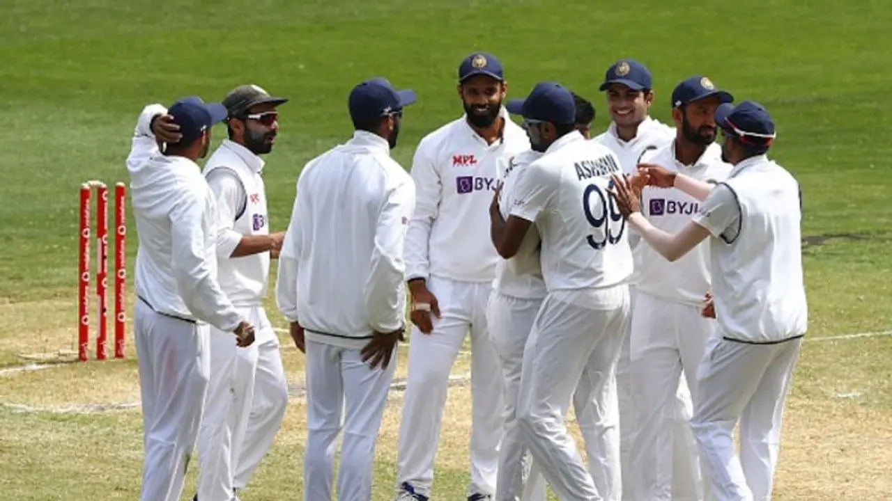 മൂന്നാംദിനവും ഇന്ത്യന് മേല്ക്കൈ; മെല്ബണില് ഓസ്ട്രേലിയക്ക് നേരിയ ലീഡ് മൂന്നാംദിനവും ഇന്ത്യന് മേല്ക്കൈ; മെല്ബണില് ഓസ്ട്രേലിയക്ക് നേരിയ ലീഡ്