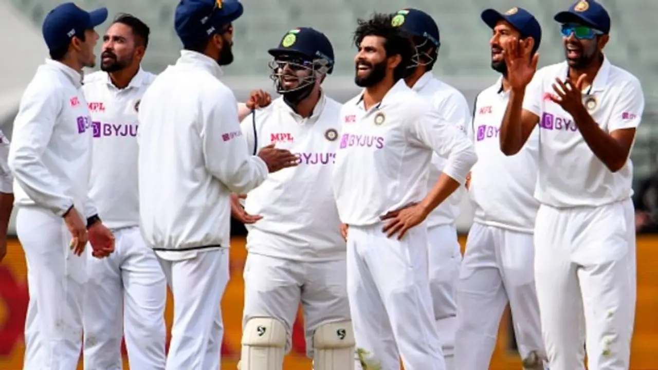 Indian cricketers go 'social' with New Year 2021 wishes Indian cricketers go 'social' with New Year 2021 wishes