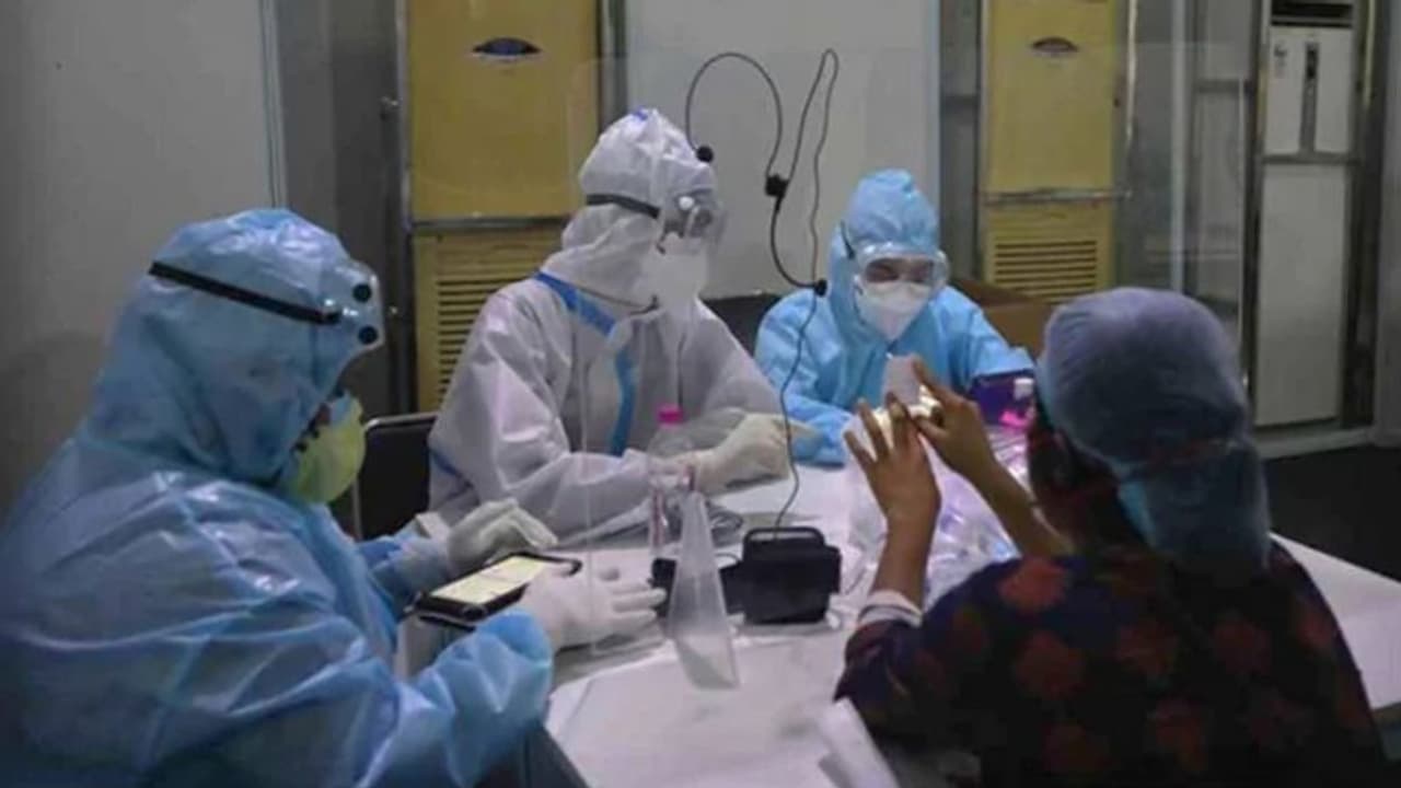 डाटा एंट्री से लेकर वैक्सीन लगाने तक...देश में सबकुछ शुरू हो गया है, लेकिन सिर्फ 4 राज्यों में वो भी ड्राई रन डाटा एंट्री से लेकर वैक्सीन लगाने तक...देश में सबकुछ शुरू हो गया है, लेकिन सिर्फ 4 राज्यों में वो भी ड्राई रन