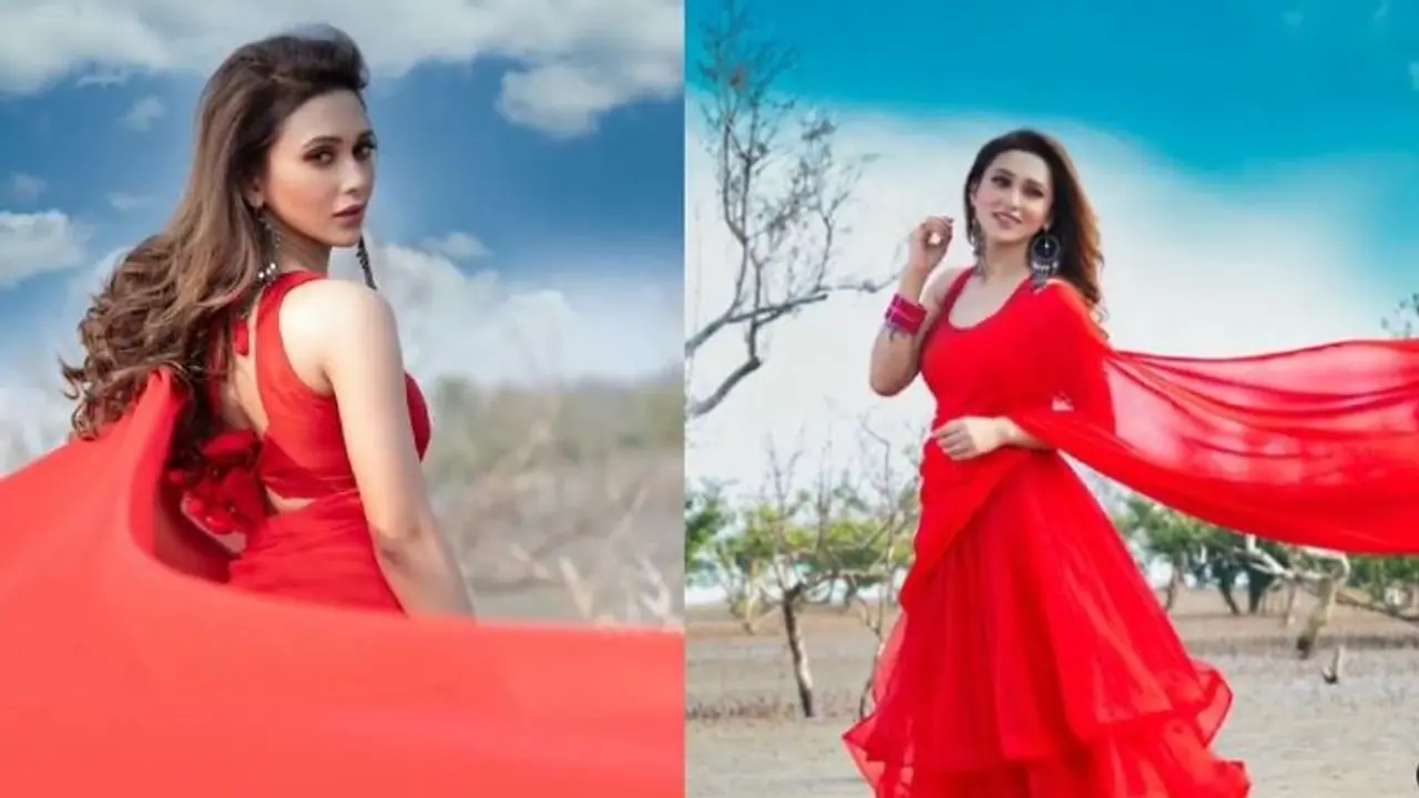 আমফানে ক্ষতিগ্রস্থ হওয়া মৌসুনির পাশে মিমি, মিউজিক ভিডিওর সঙ্গে রহস্যভেদও করলেন অভিনেত্রী