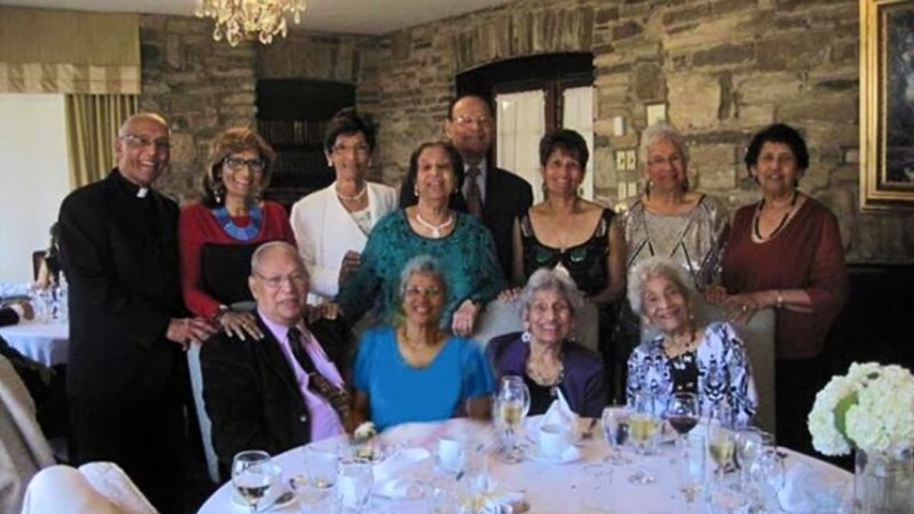 ভাই বোনদের মিলিত বয়স ১০৪২ বছর, বিস্ময়কর বিশ্বরেকর্ড গড়ল এই পাক বংশোদ্ভূত পরিবার ভাই বোনদের মিলিত বয়স ১০৪২ বছর, বিস্ময়কর বিশ্বরেকর্ড গড়ল এই পাক বংশোদ্ভূত পরিবার