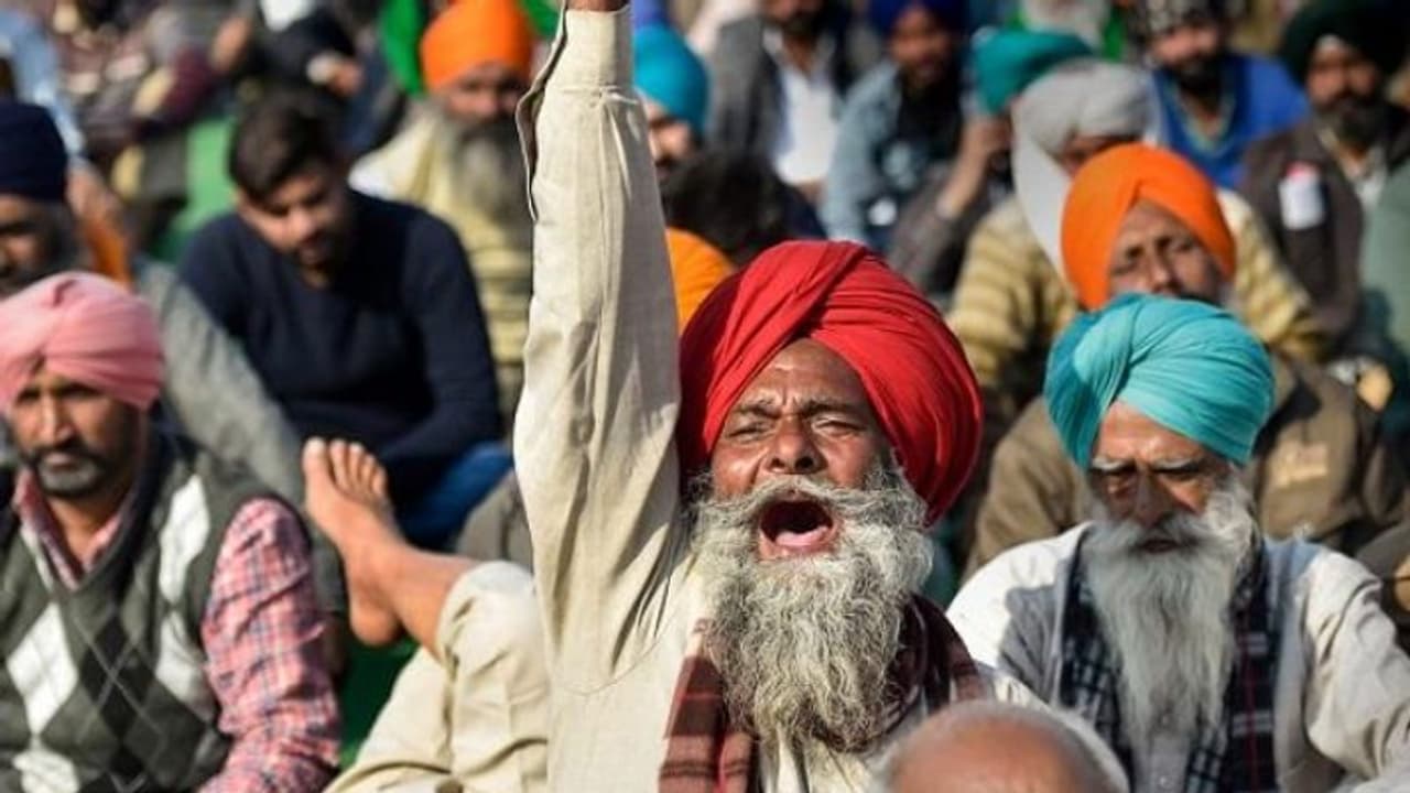 കർഷകരുമായി കേന്ദ്ര ചർച്ച ഇന്ന്; നിയമഭേദഗതി പിൻവലിക്കാൻ സർക്കാർ തയ്യാറായേക്കില്ല; പിന്നോട്ടില്ലെന്ന് കർഷകർ