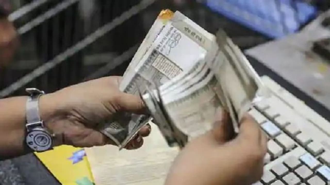 പിപിഎഫ് VS എഫ്ഡി: സാമ്പത്തിക ലക്ഷ്യങ്ങളറിഞ്ഞ് നിക്ഷേപം തിരഞ്ഞെടുക്കാം