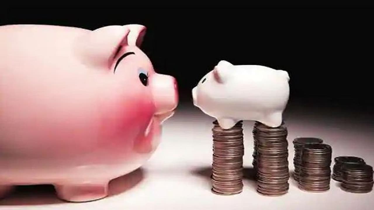 പിപിഫോ എഫ്ഡിയോ? ഏതാണ് ബെസ്റ്റ്, നിക്ഷേപകർ ഈ കാര്യങ്ങൾ അറിയണം പിപിഫോ എഫ്ഡിയോ? ഏതാണ് ബെസ്റ്റ്, നിക്ഷേപകർ ഈ കാര്യങ്ങൾ അറിയണം