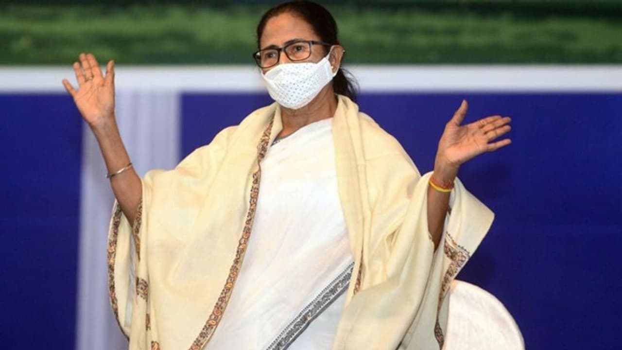 ভেঙে ফেলো বাধা বিঘ্ন, হতাশা করো ছিহ্ন, বসন্ত পঞ্চমী উপলক্ষ্যে মুক্তি পেল মুখ্যমন্ত্রীর লেখা গান