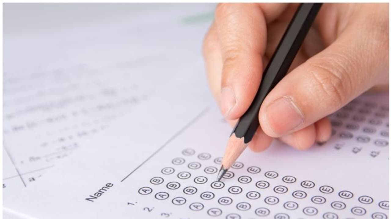 ഗുരുവായൂർ ദേവസ്വം: പി.ആർ.ഒ. എഴുത്ത് പരീക്ഷ 17 ന് ഉച്ചയ്ക്ക് 1.30 മുതൽ 3.30 വരെ ഗുരുവായൂർ ദേവസ്വം: പി.ആർ.ഒ. എഴുത്ത് പരീക്ഷ 17 ന് ഉച്ചയ്ക്ക് 1.30 മുതൽ 3.30 വരെ