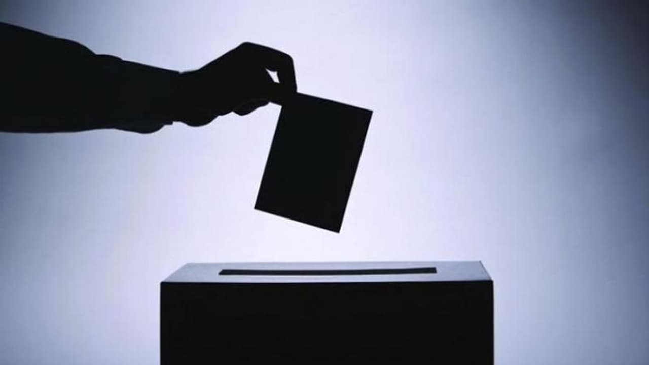 ಪಂಚರಾಜ್ಯ ಚುನಾವಣೆ ವೇಳೆ 695 ಕೋಟಿ ರು. ಮೊತ್ತದ ಬಾಂಡ್ ಸೇಲ್! ಪಂಚರಾಜ್ಯ ಚುನಾವಣೆ ವೇಳೆ 695 ಕೋಟಿ ರು. ಮೊತ್ತದ ಬಾಂಡ್ ಸೇಲ್!