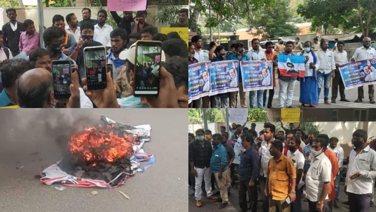 രജനിക്കെതിരെ പ്രതിഷേധവുമായി ആരാധകർ; പലയിടത്തും കോലം കത്തിച്ചു, രജനിയുടെ വീടിന് മുന്നിലും പ്രതിഷേധം രജനിക്കെതിരെ പ്രതിഷേധവുമായി ആരാധകർ; പലയിടത്തും കോലം കത്തിച്ചു, രജനിയുടെ വീടിന് മുന്നിലും പ്രതിഷേധം