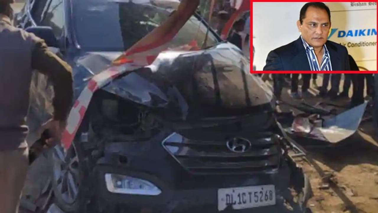 कंट्रोल खोने पर ढाबे में जा घुसी मोहम्मद अजहरुद्दीन की कार, लेकिन वे बाल बाल बच गए, एक व्यक्ति घायल कंट्रोल खोने पर ढाबे में जा घुसी मोहम्मद अजहरुद्दीन की कार, लेकिन वे बाल बाल बच गए, एक व्यक्ति घायल