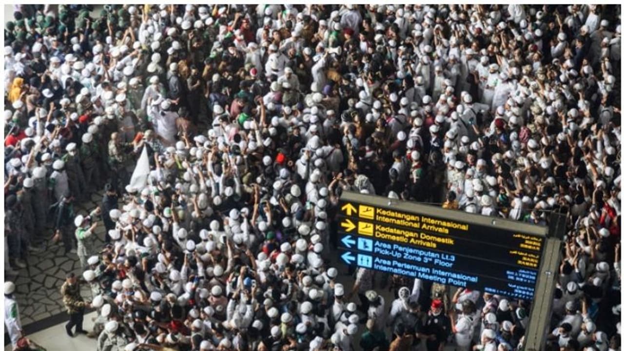 തീവ്രവാദ ബന്ധമെന്ന് ആരോപണം; പ്രധാന മതസംഘടനയെ നിരോധിച്ച് ഇന്തോനേഷ്യ