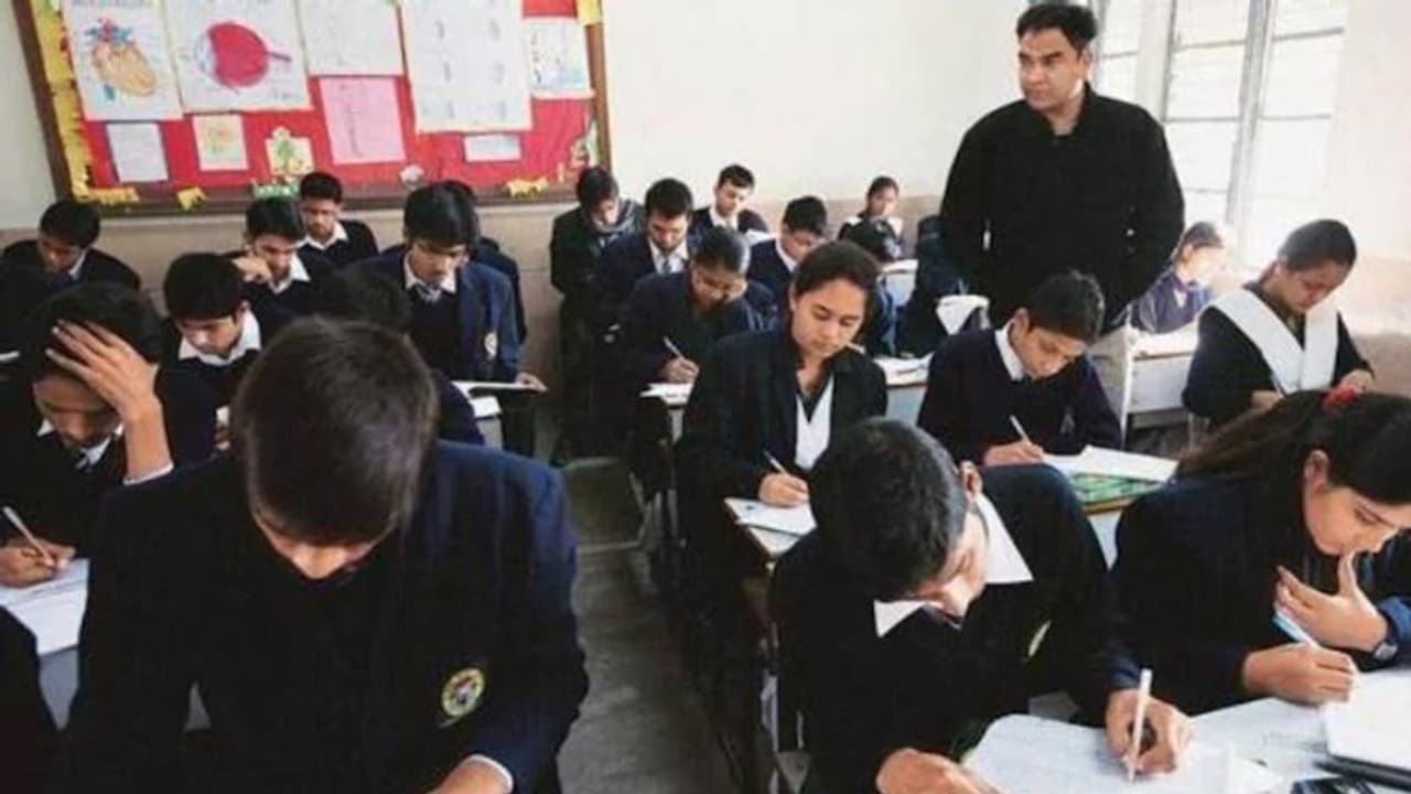 സിബിഎസ്ഇ പരീക്ഷകൾ മെയ് 4 മുതൽ സിബിഎസ്ഇ പരീക്ഷകൾ മെയ് 4 മുതൽ