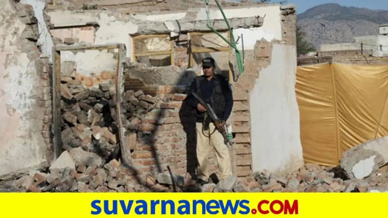 ಹಿಂದು ದೇಗುಲಕ್ಕೆ ಪಾಕಿಸ್ತಾನದಲ್ಲಿ ಬೆಂಕಿ: 30 ದುರುಳರು ಅರೆಸ್ಟ್ ಹಿಂದು ದೇಗುಲಕ್ಕೆ ಪಾಕಿಸ್ತಾನದಲ್ಲಿ ಬೆಂಕಿ: 30 ದುರುಳರು ಅರೆಸ್ಟ್