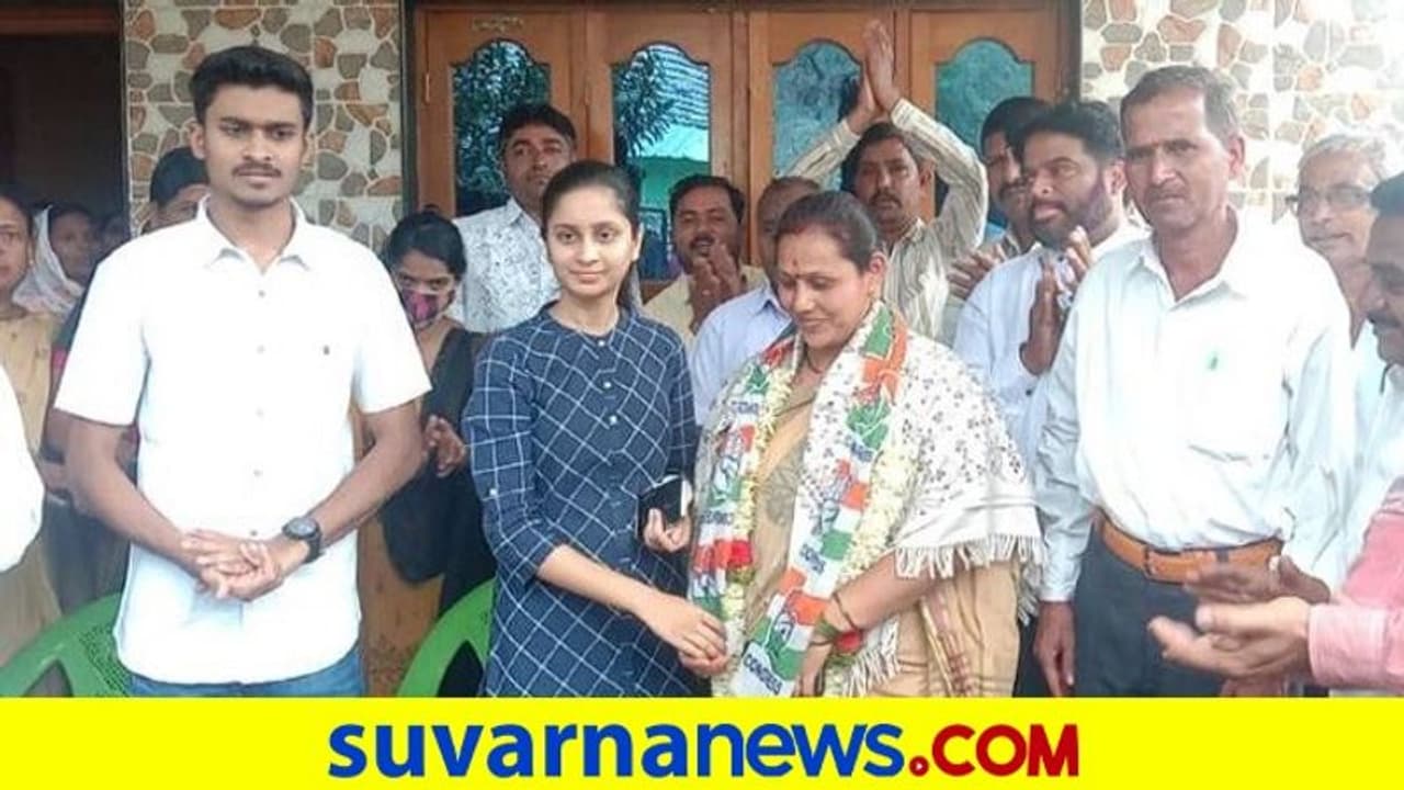 ಬೆಳಗಾವಿ ಬೈ ಎಲೆಕ್ಷನ್ ಮುಂಚೆಯೇ ಬಿಜೆಪಿಗೆ ಶಾಕ್: ಕಾಂಗ್ರೆಸ್ ಸೇರಿದ ಮುಖಂಡರು ಬೆಳಗಾವಿ ಬೈ ಎಲೆಕ್ಷನ್ ಮುಂಚೆಯೇ ಬಿಜೆಪಿಗೆ ಶಾಕ್: ಕಾಂಗ್ರೆಸ್ ಸೇರಿದ ಮುಖಂಡರು