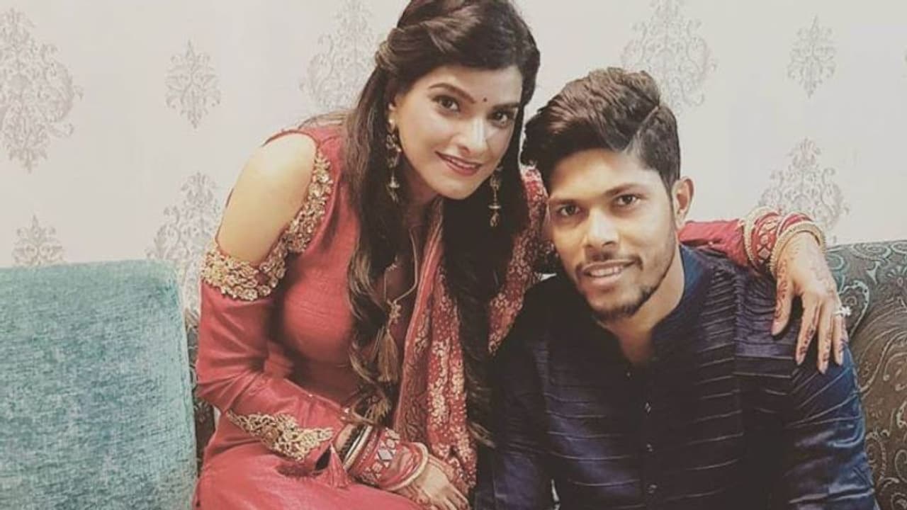 న్యూఇయర్ రోజున తండ్రి అయిన ఉమేశ్ యాదవ్... జట్టులోకి ఎంట్రీ ఇచ్చిన నటరాజన్... న్యూఇయర్ రోజున తండ్రి అయిన ఉమేశ్ యాదవ్... జట్టులోకి ఎంట్రీ ఇచ్చిన నటరాజన్...