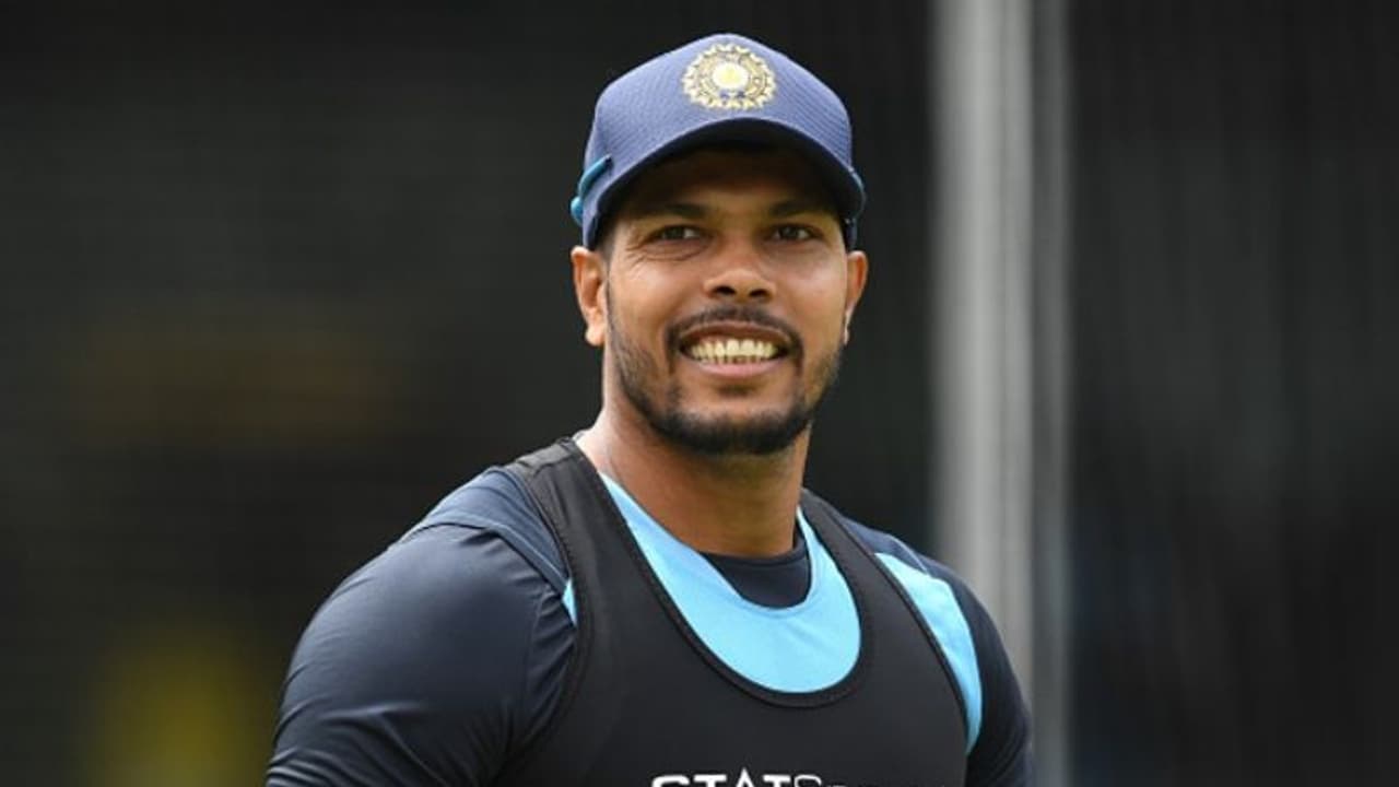 പെണ്കുഞ്ഞിന്റെ അച്ഛനായി ഉമേഷ് യാദവ് പെണ്കുഞ്ഞിന്റെ അച്ഛനായി ഉമേഷ് യാദവ്