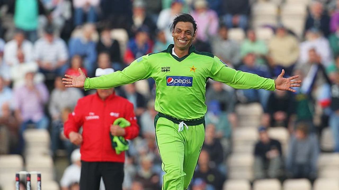 ആ ബൗളറെ നേരിടേണ്ടി വരുമ്പോള്‍ ബാറ്റ്സ്മാന്‍മാര്‍ ശരിക്കും കരയുമായിരുന്നു: അക്തര്‍