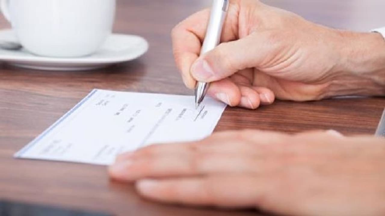 ಚೆಕ್‌ ಮೂಲಕ ಹಣ ಪಾವತಿ ಇನ್ನು ಸುಲಭವಿಲ್ಲ, ಆರ್‌ಬಿಐ ಹೊಸ ನಿಯಮ ಜಾರಿ!