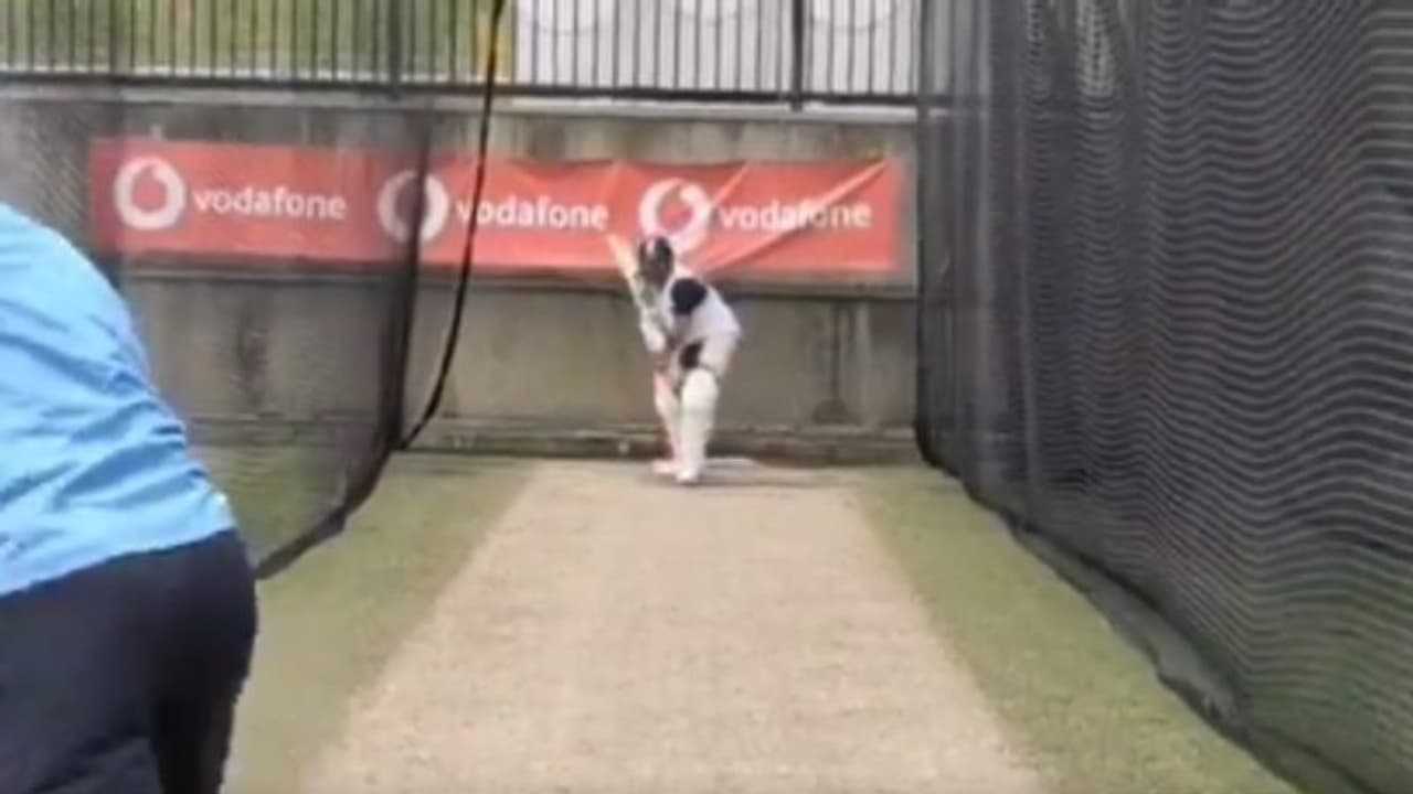 'നോക്കൂ, ആരാണ് നെറ്റ്സില് തിരിച്ചെത്തിയിരിക്കുന്നത്'; ഹിറ്റ്മാന്റെ വരവ് ആഘോഷമാക്കി ഐസിസി 'നോക്കൂ, ആരാണ് നെറ്റ്സില് തിരിച്ചെത്തിയിരിക്കുന്നത്'; ഹിറ്റ്മാന്റെ വരവ് ആഘോഷമാക്കി ഐസിസി