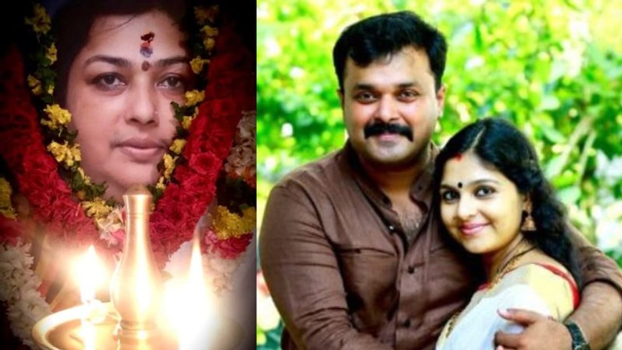 'കണ്ടും സ്നേഹിച്ചും കൊതി തീരാതെയാണ് പോയത്'; അമ്മയുടെ ഓർമയിൽ ആദിത്യൻ 'കണ്ടും സ്നേഹിച്ചും കൊതി തീരാതെയാണ് പോയത്'; അമ്മയുടെ ഓർമയിൽ ആദിത്യൻ