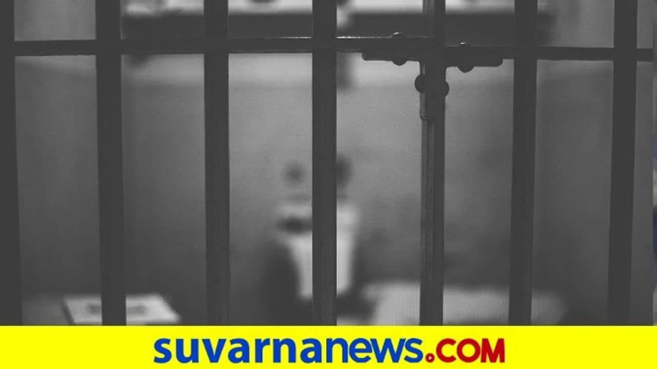 ಪೊಲೀಸ್ ವಶದಲ್ಲಿದ್ದ 3ರ ಕಂದಮ್ಮ ಸಾವು: ಲಾಕ್ಅಪ್ ಡೆತ್ ಆರೋಪ ಪೊಲೀಸ್ ವಶದಲ್ಲಿದ್ದ 3ರ ಕಂದಮ್ಮ ಸಾವು: ಲಾಕ್ಅಪ್ ಡೆತ್ ಆರೋಪ