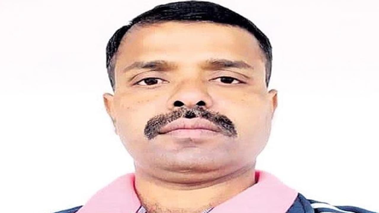 ఎముకలు కొరికే చలి: దేశమాత సేవలో నేలకొరిగిన తెలుగు బిడ్డ ఎముకలు కొరికే చలి: దేశమాత సేవలో నేలకొరిగిన తెలుగు బిడ్డ