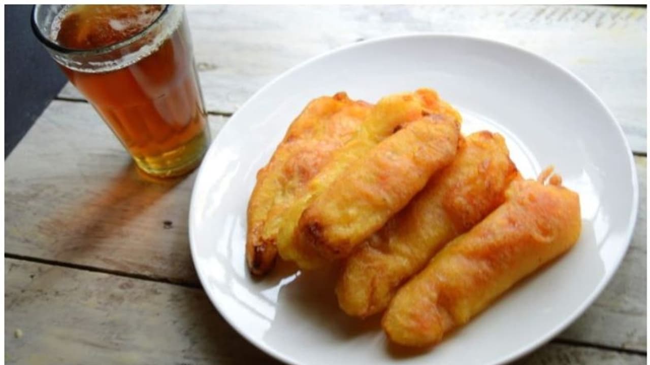 വെെകിട്ട് ചൂട് ചായയോടൊപ്പം തകർപ്പൻ പഴംപൊരി കഴിച്ചാലോ...? വെെകിട്ട് ചൂട് ചായയോടൊപ്പം തകർപ്പൻ പഴംപൊരി കഴിച്ചാലോ...?