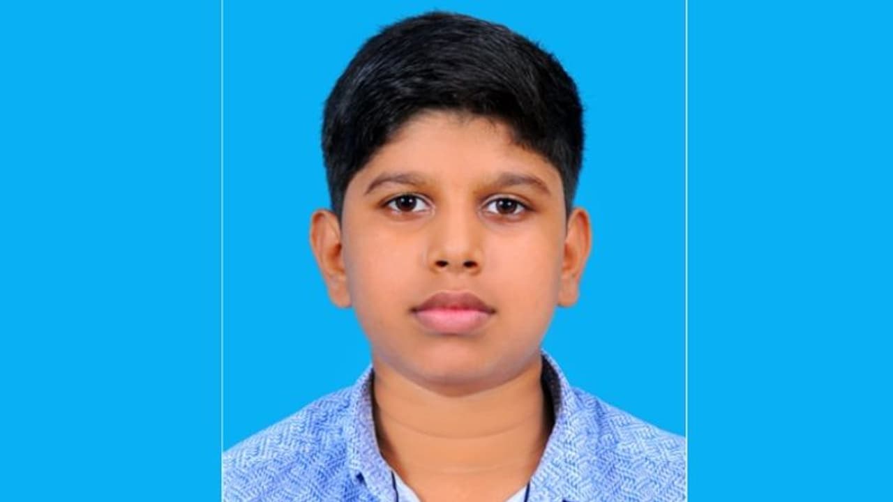 യങ് സയൻ്റിസ്റ്റ് ഇന്ത്യ അവാർഡ് ജേതാവായി കൊടുവള്ളി സ്വദേശി മുഹമ്മദ് അസീം യങ് സയൻ്റിസ്റ്റ് ഇന്ത്യ അവാർഡ് ജേതാവായി കൊടുവള്ളി സ്വദേശി മുഹമ്മദ് അസീം