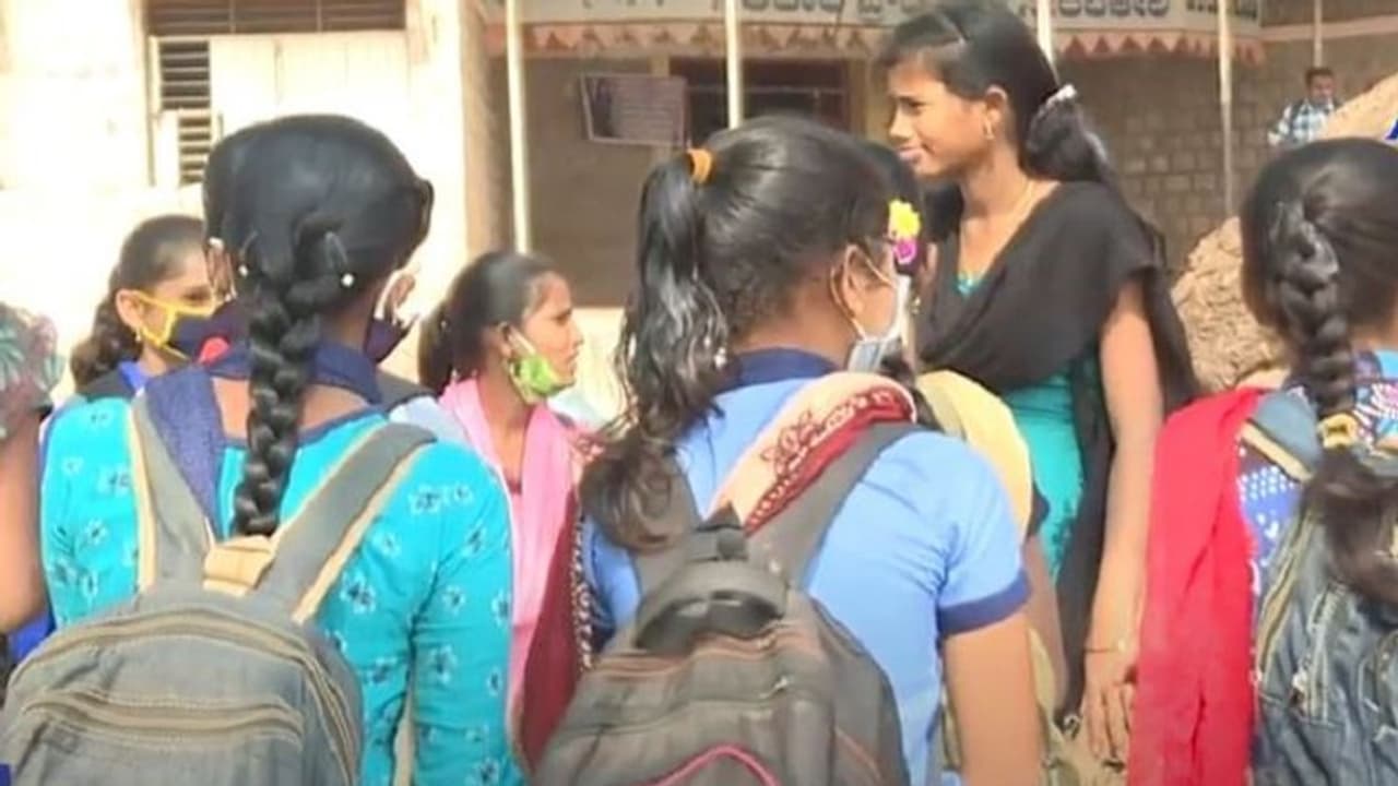 ಶಾಲಾ ವಿದ್ಯಾರ್ಥಿಗಳಿಗೂ ಶೀಘ್ರ ವೃತ್ತಿಪರ ಕೋರ್ಸ್‌!