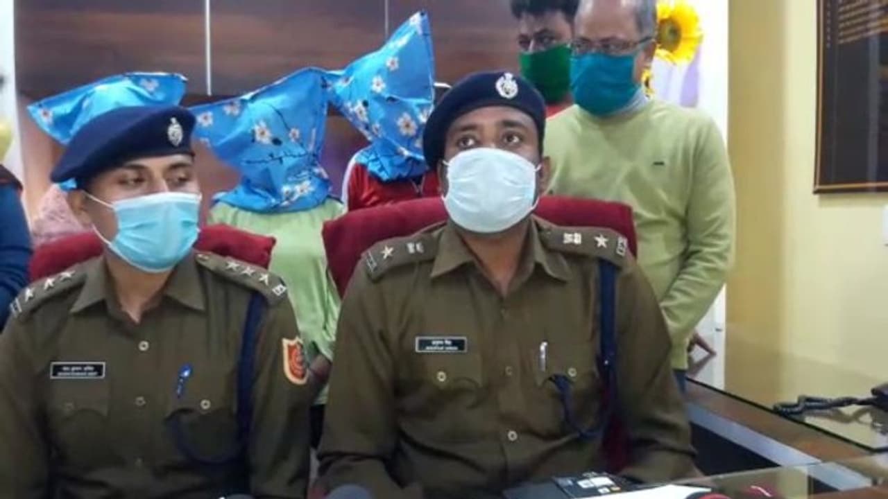 স্বামীকে খুন করে দেহ বস্তাবন্দি করল স্ত্রী ও তার প্রেমিক, সিসিটিভি ফুটেজ দেখে রহস্যভেদ করল পুলিশ