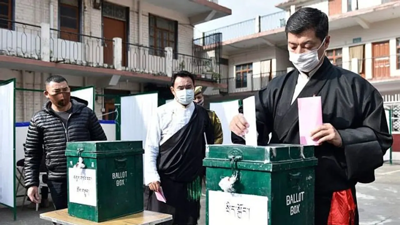 Tibetans 'living in 40 countries' vote for a new Parliament in exile Tibetans 'living in 40 countries' vote for a new Parliament in exile