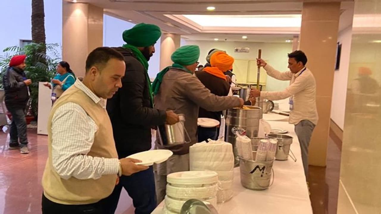 8वें दौर की मीटिंग खत्म: नहीं निकला हल, 8 जनवरी को फिर से होगी मुलाकात, जानें आज कहां अटकी बात ? 8वें दौर की मीटिंग खत्म: नहीं निकला हल, 8 जनवरी को फिर से होगी मुलाकात, जानें आज कहां अटकी बात ?