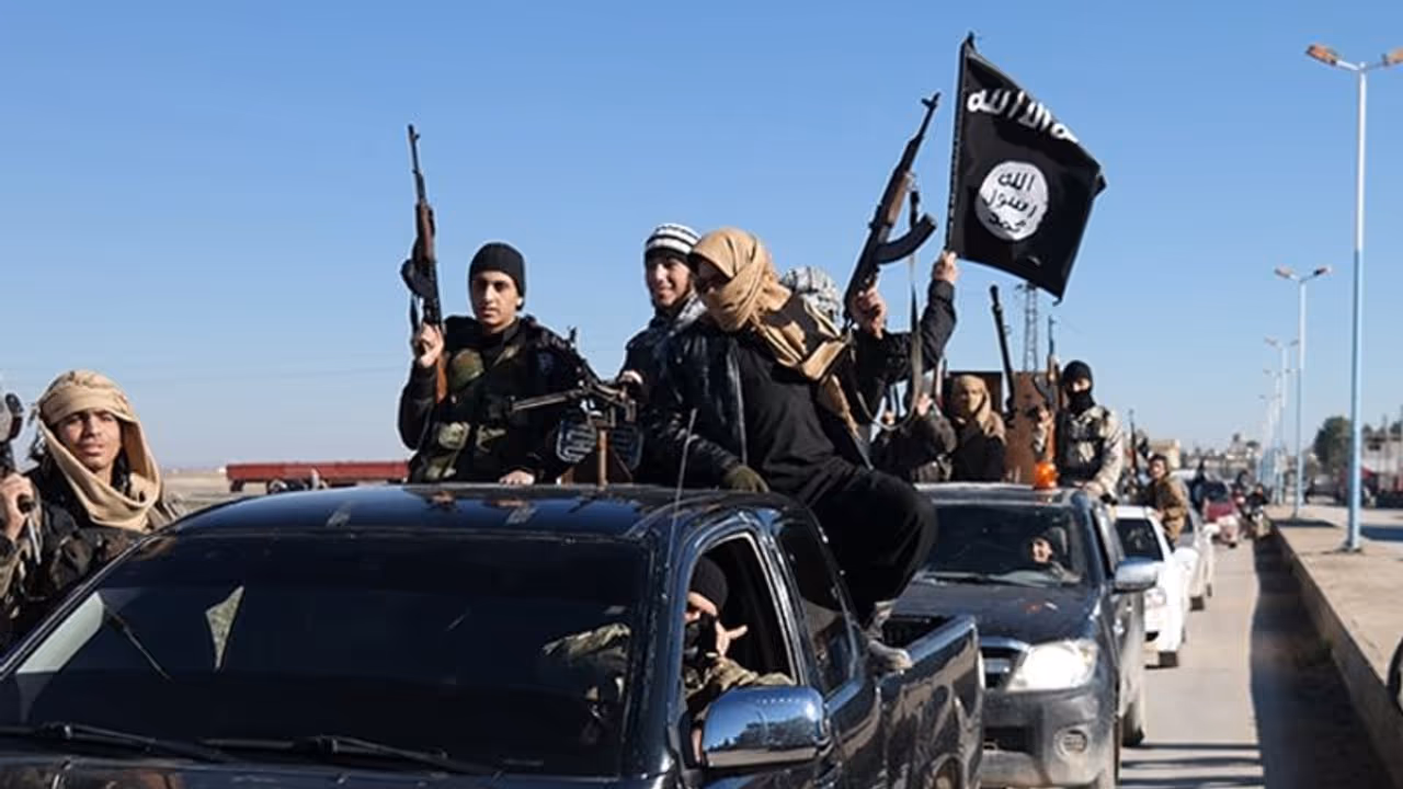 ഐഎസില് ചേര്ന്ന മലയാളി കൊല്ലപ്പെട്ടതായി റിപ്പോര്ട്ട്; വാസ്തവം തിരഞ്ഞ് അന്വേഷണ ഏജന്സികള് ഐഎസില് ചേര്ന്ന മലയാളി കൊല്ലപ്പെട്ടതായി റിപ്പോര്ട്ട്; വാസ്തവം തിരഞ്ഞ് അന്വേഷണ ഏജന്സികള്