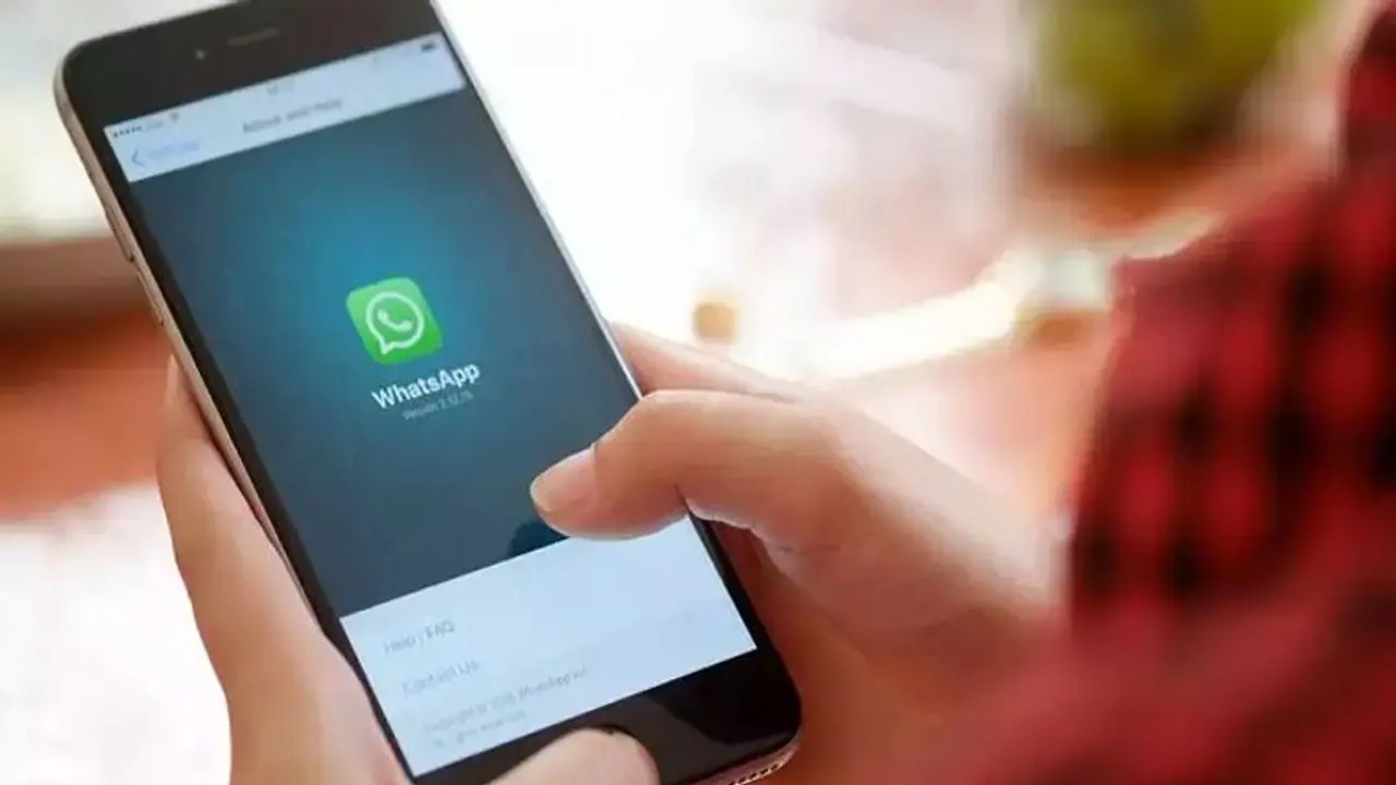 WhatsApp's new 'Terms and Privacy Policy' update provokes netizens to troll