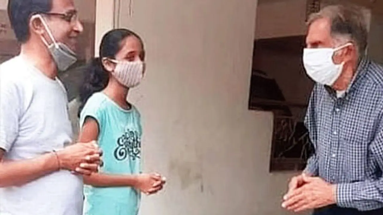 भारत के 'रतन' टाटा: मालूम चला कि उनका पूर्व कर्मचारी बीमार है, तो अचानक उसके घर जा पहुंचे भारत के 'रतन' टाटा: मालूम चला कि उनका पूर्व कर्मचारी बीमार है, तो अचानक उसके घर जा पहुंचे