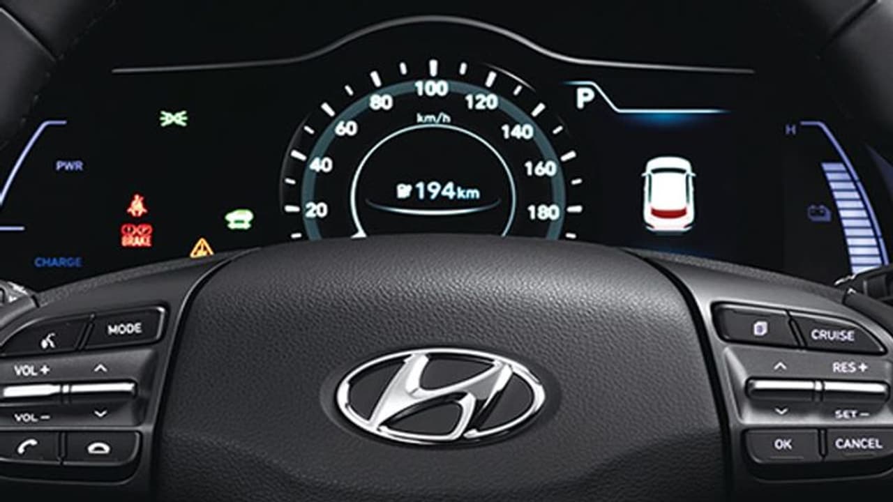 തെരെഞ്ഞെടുത്ത മോഡലുകൾക്ക് വമ്പന് ഡിസ്കൗണ്ടുമായി ഹ്യുണ്ടായി തെരെഞ്ഞെടുത്ത മോഡലുകൾക്ക് വമ്പന് ഡിസ്കൗണ്ടുമായി ഹ്യുണ്ടായി