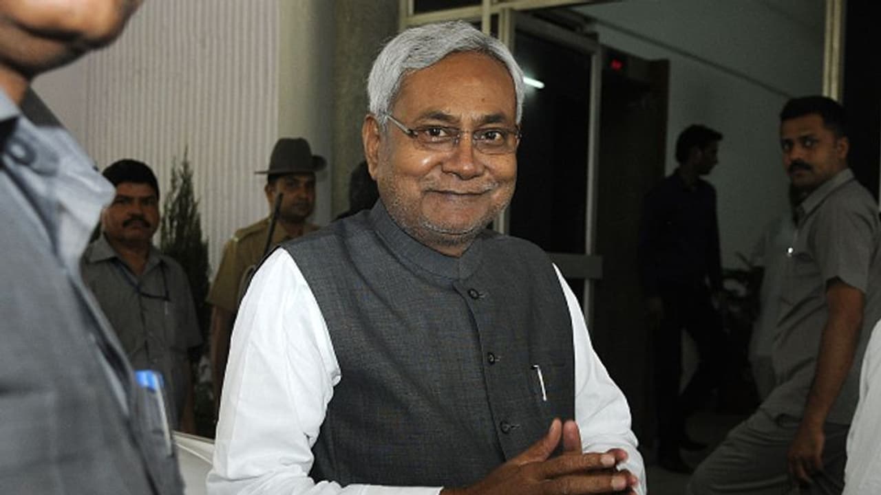 बिहार सरकार का बड़ा ऐलान,31 मार्च तक रोड टैक्स पर माफ,होमगार्ड को ग्रेड पे का मिलेगा लाभ बिहार सरकार का बड़ा ऐलान,31 मार्च तक रोड टैक्स पर माफ,होमगार्ड को ग्रेड पे का मिलेगा लाभ